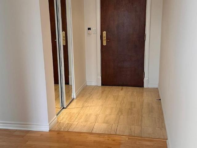 512 130 Pond Drive, Thornhill | 3Beds/2Bath, Condo, $3,300/mo | Condos. Ca