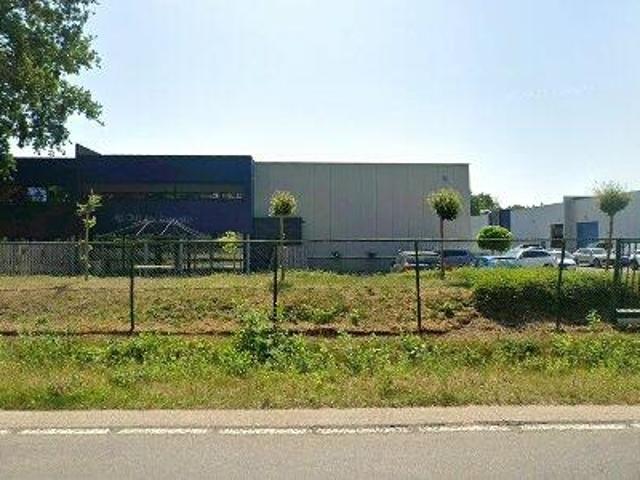 512 m2 office space for sale in Genk