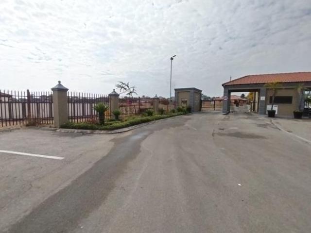 512 m² Land available in Brits Central