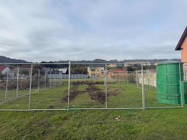 512 m² Land available in Sir Lowrys