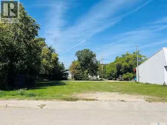 512 Main Street, Moosomin, SK, S0G 3N0 vacant land for sale.