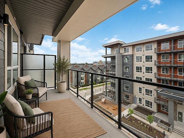 513 30490 Cardinal Avenue Abbotsford, British Columbia