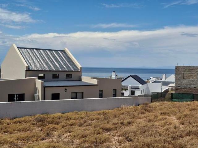 513 m² Land available in Da Gama Bay
