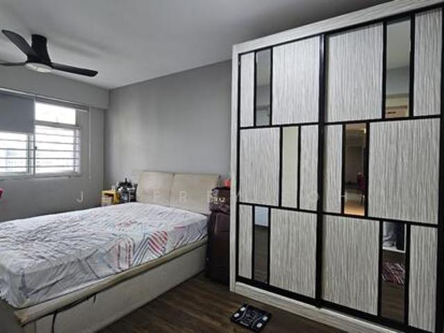 513D Yishun Street 51 HDB Apartment Room Rental, $1,200, 1 Bed 1 Bath 200 sqft $6.00 psf