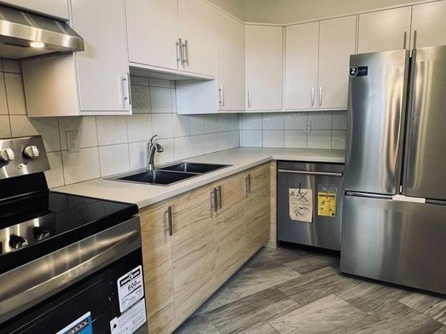 514 10 Edgecliff Golfway