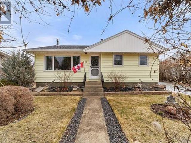 514 Arena Avenue, Trochu, AB, T0M 2C0 house for sale | Listing ID A2209 | Royal LePage