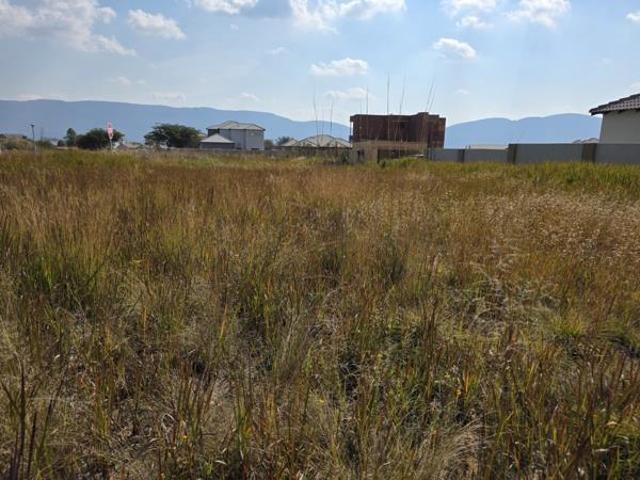 515 m² Land available in Everglades Estate