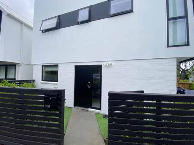 5/168 Rosebank Road, Avondale, Auckland City