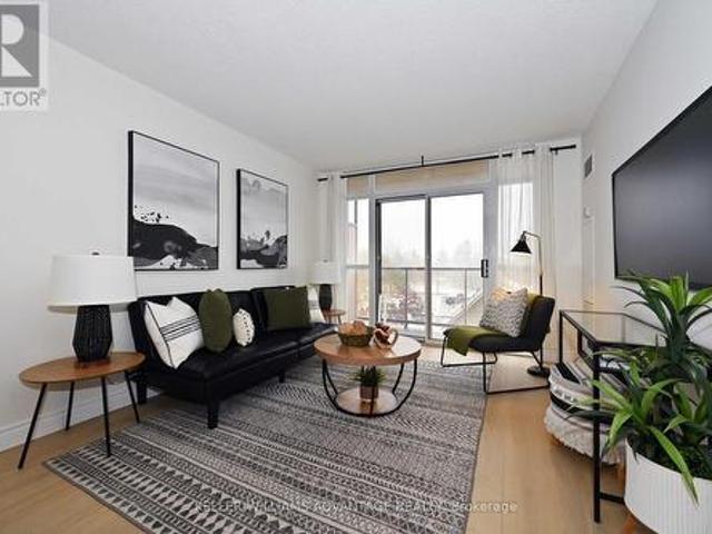 516 3 Kingston Road, Toronto, ON, M1M 3X9 condo for sale | Listing ID E12581 | Royal LePage