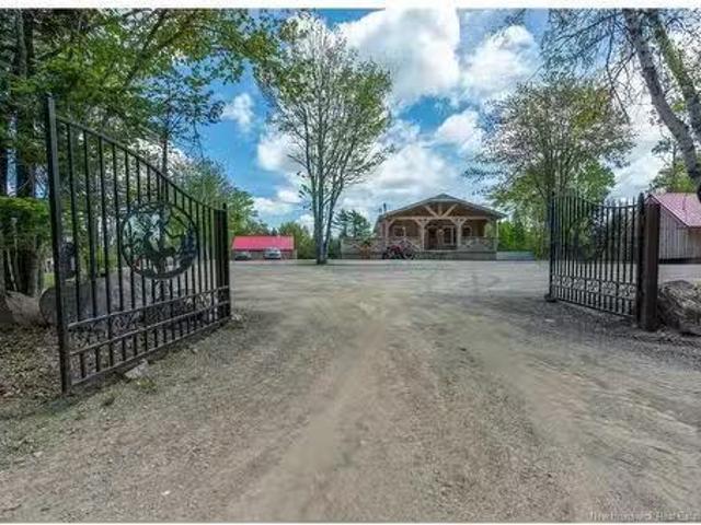 516 Carpenter Bald Hill Rd, Shannon, NB, E5T 3W6 Luxury Hous.