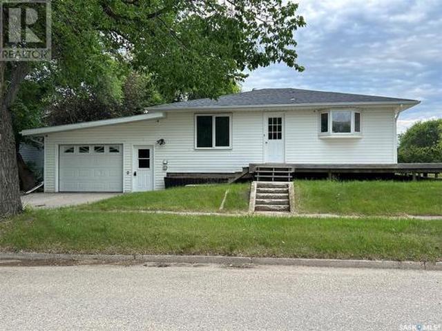 516 First Avenue E, Lampman, SK, S0C 1N0 house for sale | Listing ID SK010303 | Royal LePage