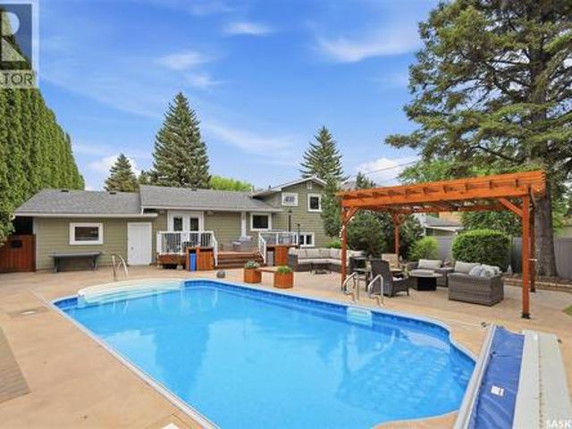 516 Lake Crescent, Saskatoon, SK, S7H 3A4 house for sale | Listing ID SK040269 | Royal LePage