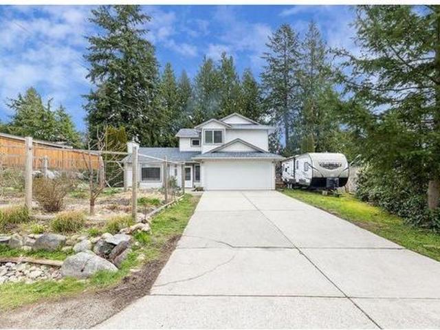 516 Veterans Road, Gibsons, BC, V0N 1V4 house for sale | Listing ID R2985 | Royal LePage