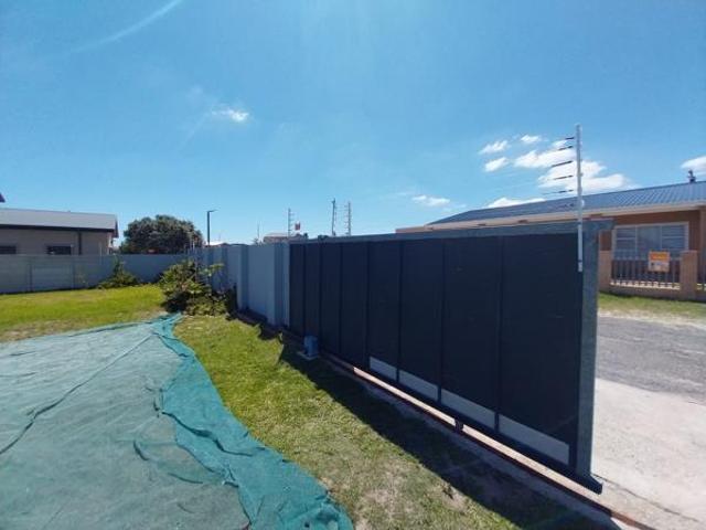 517 m² Land available in De Kelders