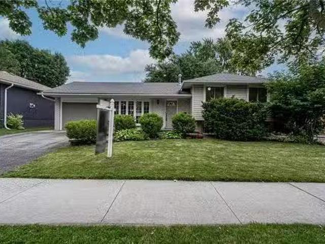 5182 Pinedale Avenue, Burlington, ON, L7L 3V5 house for sale.
