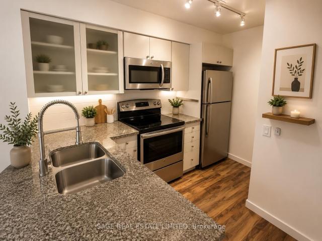 518 1 King Street W, Toronto | Leased, C13210 | Condos. Ca