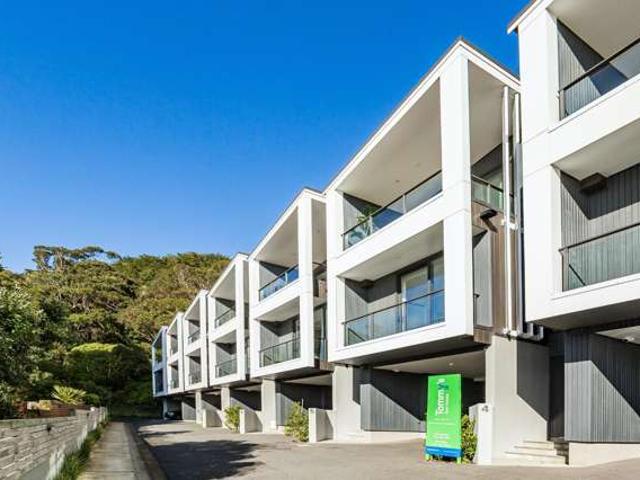 5/18 Oriental Terrace, 1322, Wellington City
