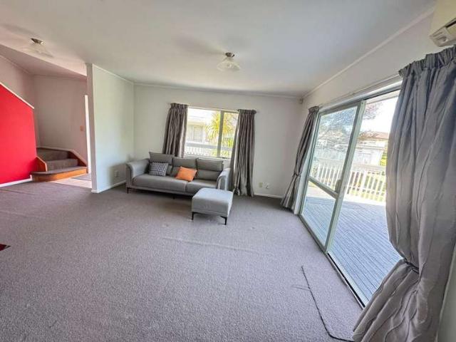 518A Great South Road, Rosehill, Papakura