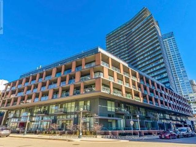 519 20 Bruyeres Mews, Toronto, ON, M5V 0G8 condo for sale | Listing ID C13668 | Royal LePage