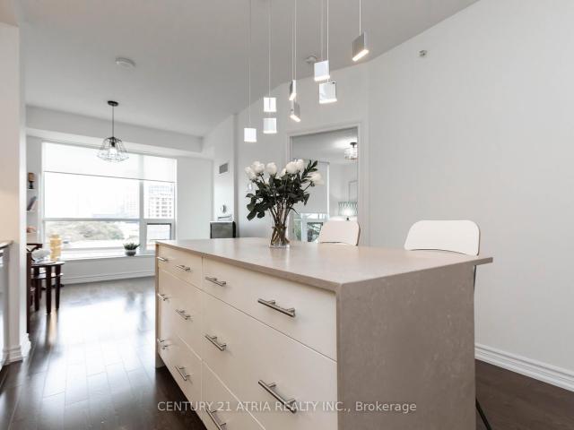 519 23 Glebe Road W, Toronto | 2Beds/2Bath, Condo, $3,000/mo | Condos. Ca