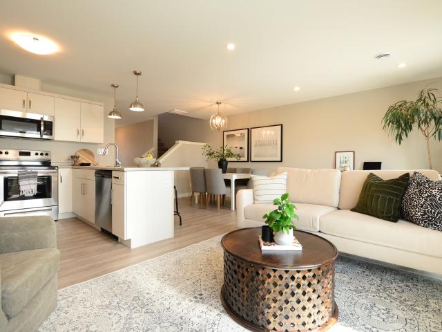 51 & 61 Edgemont Place Champ Apartment for Rent