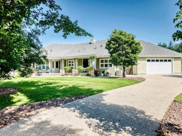 51 26 Twp Road 532 A, Rural Parkland County, AB, T7Y 1A3 house for sale | Listing ID E4497 | Royal LePage