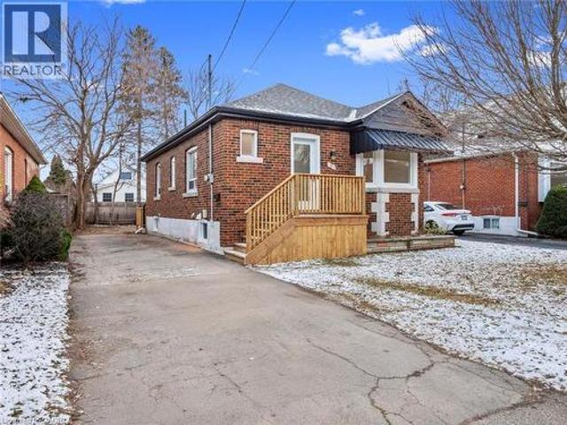 51 Woodbridge Road, Hamilton, ON, L8K 3C8 house for sale | Listing ID 40858 | Royal LePage