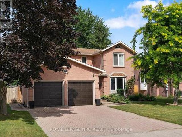 51 Briarsdale Crescent, Welland N. Welland, ON, L3C 6S7 house for sale | Listing ID X13596 | Royal LePage