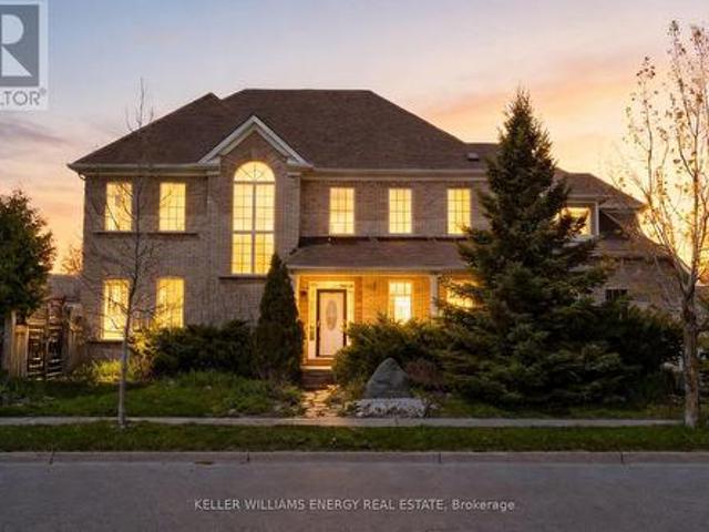 51 Divine Drive, Whitby Rolling Acres, ON, L1R 2T5 house for sale | Listing ID E13100 | Royal LePage