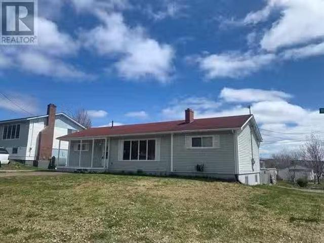 51 Hillgrade Street, Lewisporte, NL, A0G 3A0 house for sale.