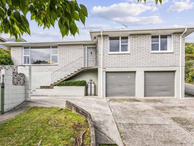 51 Kakariki Grove, Waikanae, Kapiti Coast For Sale