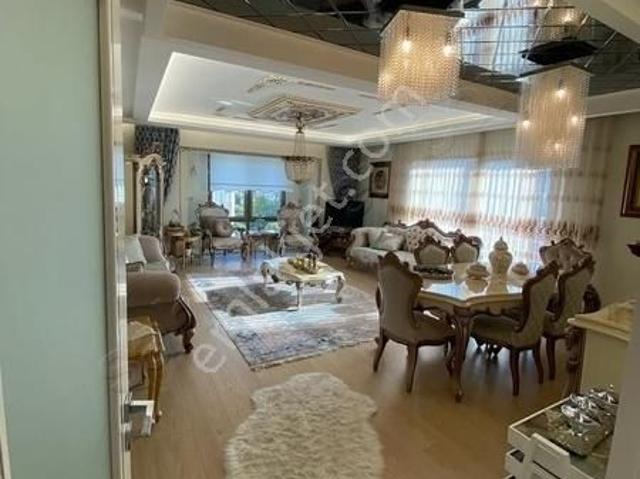 5+1 Kayseri Park Avm Cepheli Ara Kat Güney Cephe 230 M2 Dairemiz