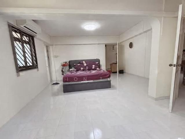 51 Kent Road HDB Apartment For Sale, $649,000, 2 Bed 2 Bath 980 sqft $662.00 psf