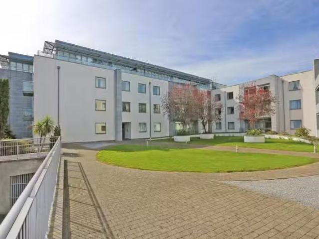 51 Lansdowne Hall, O'Callaghan Strand, Limerick, V94ET65 is fo.