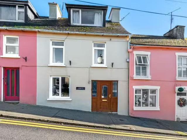 51 Patrick Street, Clonakilty, Co Cork, P85RK16 is for sale