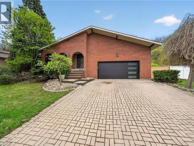 51 President Drive, Stoney Creek, ON, L8G 4H2 house for sale | Listing ID 40830 | Royal LePage