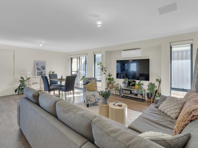51 Smirk Road Baldivis, WA 6171