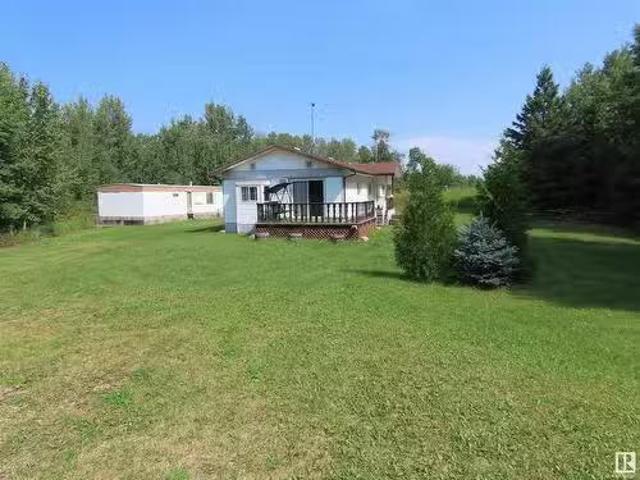 5206 Township Road 550, Rural Lac Ste. Anne County, AB, T0E 0L.