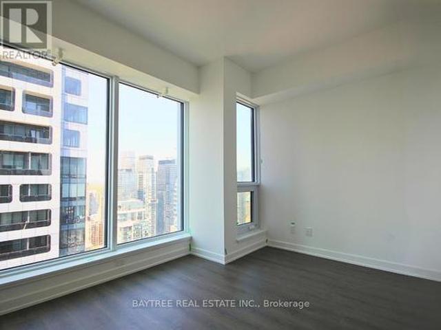 5206 8 Wellesley Street W, Toronto, ON, M4Y 3B2 lease for lease | Listing ID C13591 | Royal LePage