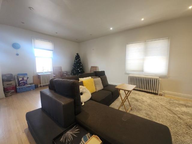 5207 Av. Jacques Grenier, Montréal Côte des Neiges, QC H3W