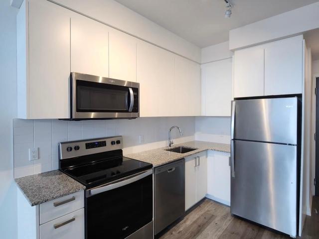 521 1 Dundas Street E, Whitby | For Rent @ $2,250 | Condos. Ca