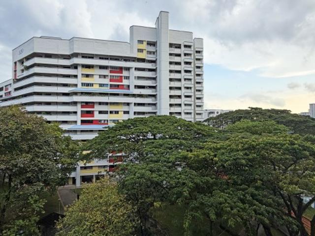 521 Jurong West Street 52 HDB Apartment For Sale, $500,000, 3 Bed 2 Bath 1,012 sqft $494.00 psf
