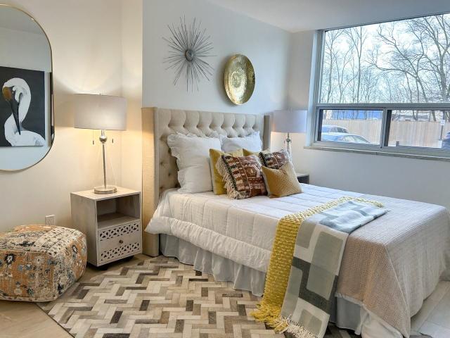 5220 Lakeshore 2 Bedroom Apartment for Rent at 5220 Lakeshore Rd, Burlington, ON L7L 1C6 Elizabeth Gardens
