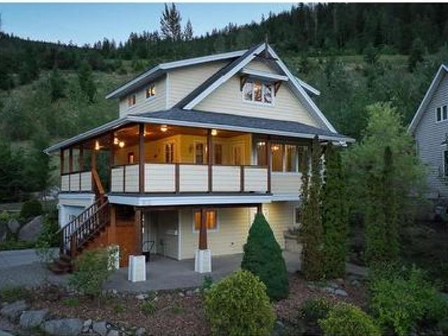 522 Foster Place, Nelson, BC, V1L 7A9 house for sale | Listing ID 10394 | Royal LePage
