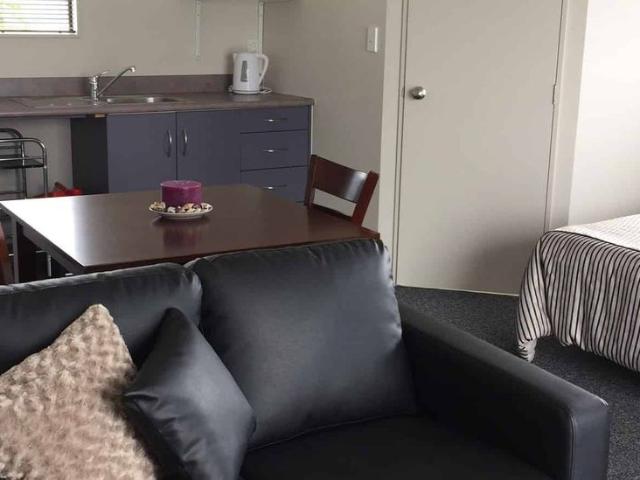 5/23 Jones Crescent