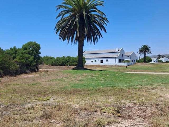 523 m² Land available in Shelley Point