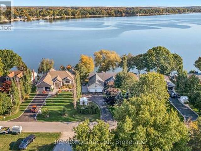 524 Island Road, Prince Edward County Hallowell Ward, ON, K0K 2T0 house for sale | Listing ID X13475 | Royal LePage