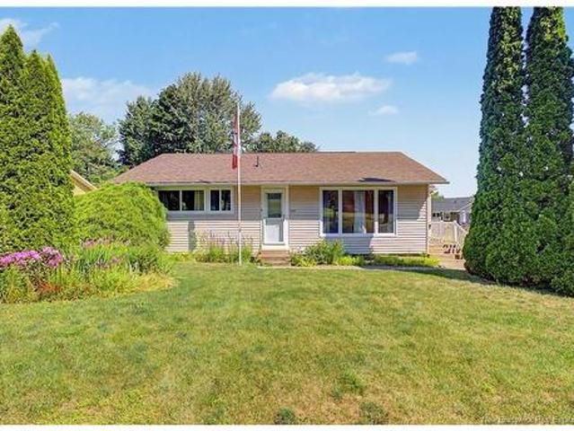 524 Scoullar Street, Oromocto, NB, E2V 1H1 house for sale | Listing ID NB145094 | Royal LePage