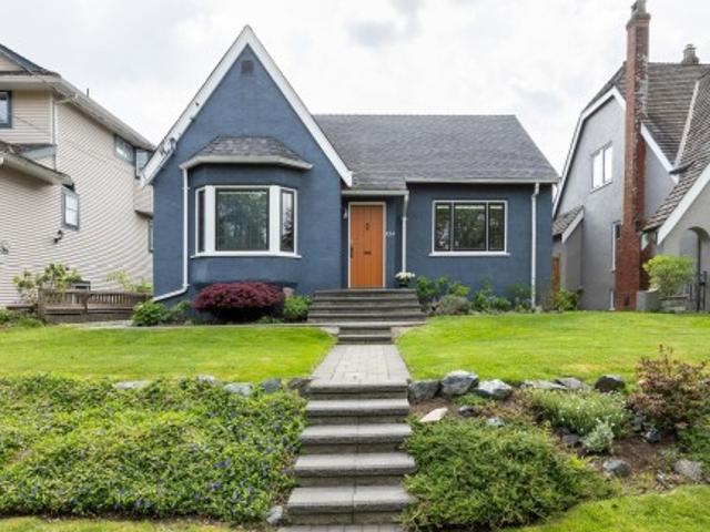 524 Second Street, New Westminster, BC, V3L 2M3 house for sale | Listing ID R3135 | Royal LePage