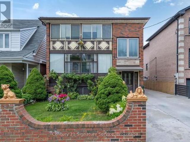 524 Silverthorn Avenue, Toronto, ON, M6M 3H7 investment for sale | Listing ID W13623 | Royal LePage